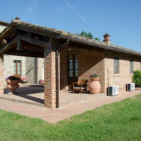 Il Laghetto Villa Castroncello