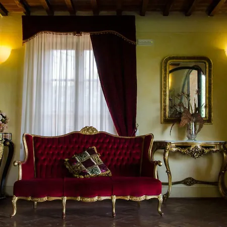 Il Laghetto Villa Castroncello